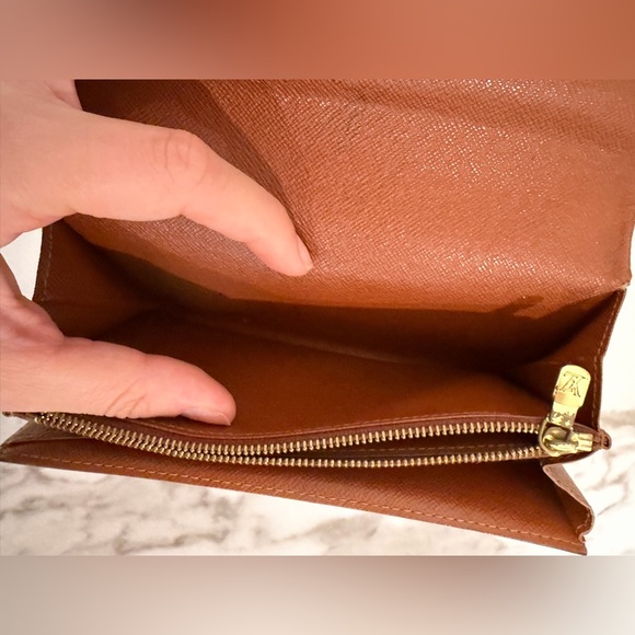 Louis Vuitton Brown Monogram Wallet - Picture 6 of 10